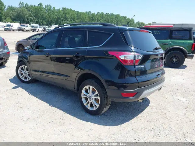 1FMCU9GD1JUC65837 — 2018 Ford Escape SE, фото 3 с аукциона IAAI 13.10.2026, Передняя часть