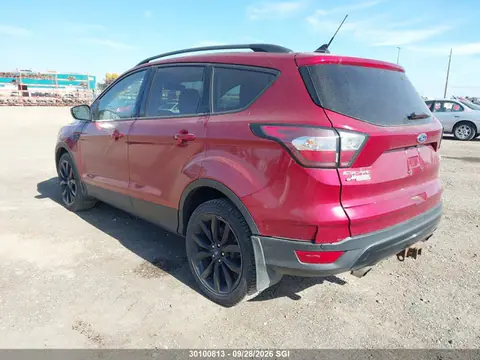2018 Ford ESCAPE SE VIN 1FMCU9GD0JUC72052 фото 3