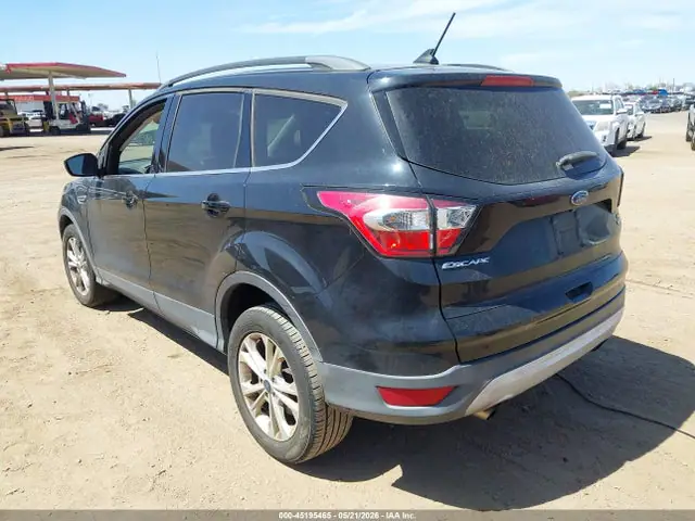 1FMCU0GD5JUA31275 — 2018 Ford Escape SE, фото 3 с аукциона IAAI 29.09.2026, Естественный износ