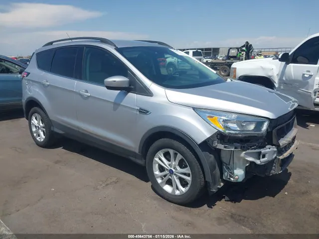 2018 Ford ESCAPE SE VIN 1FMCU0G95JUC64942 фото 1