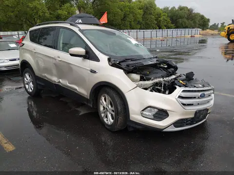 1FMCU9GD3JUA35345 — 2018 Ford Escape SE, Передняя часть (Front End), фото до ремонта