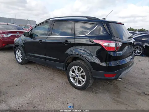 2018 Ford ESCAPE SE VIN 1FMCU0GDXJUB75713 фото 3