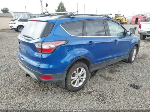 2018 Ford ESCAPE SE VIN 1FMCU9GD4JUB76599 фото 4