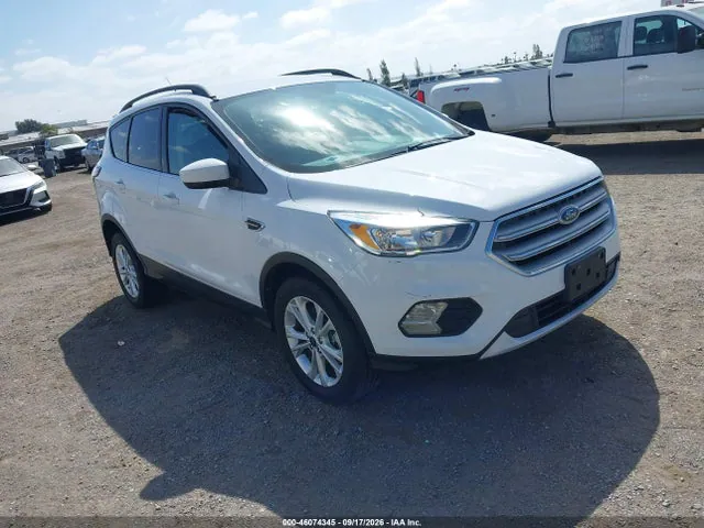 2018 Ford ESCAPE SE VIN 1FMCU9GD3JUD08526 фото 1