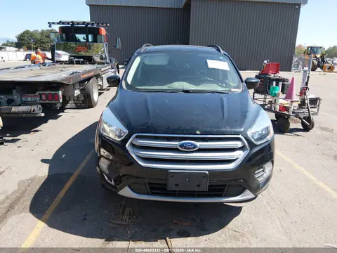 2018 Ford ESCAPE SE VIN 1FMCU9GD8JUD59567 фото 12