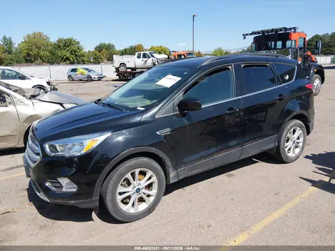 2018 Ford ESCAPE SE VIN 1FMCU9GD8JUD59567 фото 2