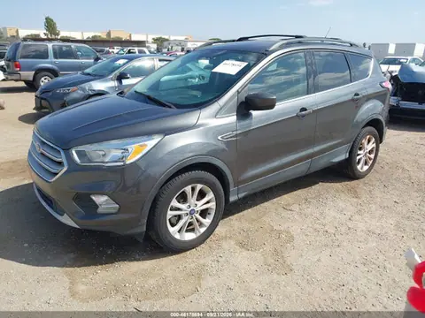 2018 Ford ESCAPE SE VIN 1FMCU0GD6JUD29690 фото 2