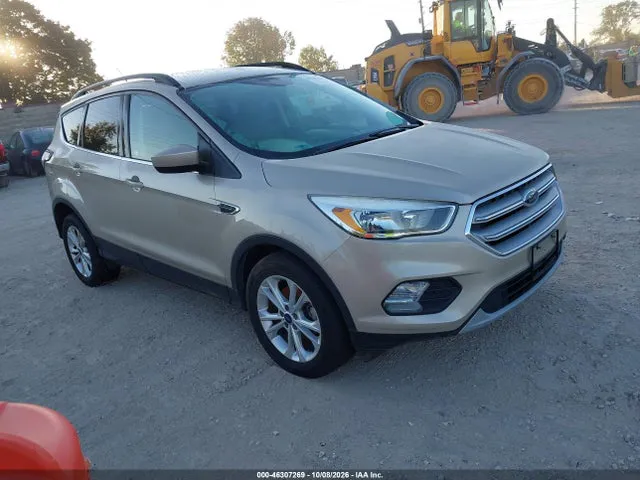 2018 Ford ESCAPE SE VIN 1FMCU0GD9JUB12585 фото 1