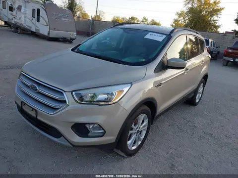 2018 Ford ESCAPE SE VIN 1FMCU0GD9JUB12585 фото 2