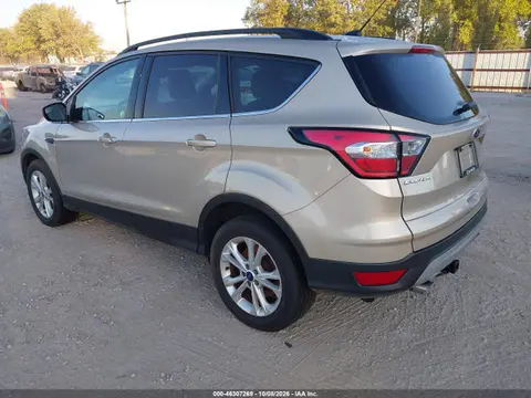 2018 Ford ESCAPE SE VIN 1FMCU0GD9JUB12585 фото 3