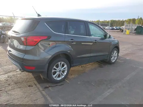 2019 Ford ESCAPE SE VIN 1FMCU9GD5KUC40473 фото 4