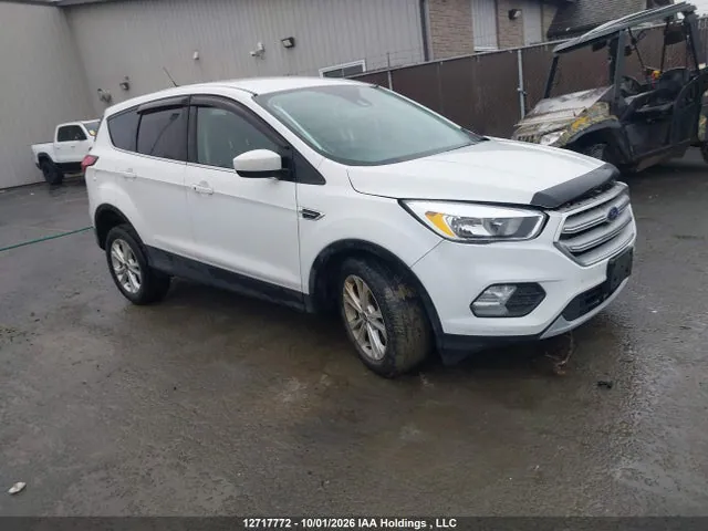 2019 Ford ESCAPE SE VIN 1FMCU9GD6KUC16649 фото 1