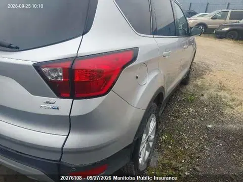 2019 Ford ESCAPE SE VIN 1FMCU9GD7KUB40634 фото 4