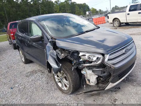 1FMCU0GD3KUC35588 — 2019 Ford Escape SE, Передняя часть (Front End), фото до ремонта