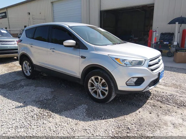2019 Ford ESCAPE SE VIN 1FMCU9GD2KUB90731 фото 1