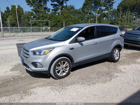 2019 Ford ESCAPE SE VIN 1FMCU9GD2KUB90731 фото 2