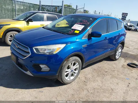 2019 Ford ESCAPE SE VIN 1FMCU0GD0KUA05460 фото 2
