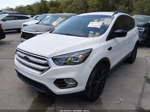 2019 Ford ESCAPE SE VIN 1FMCU0GD8KUA40926 фото 2