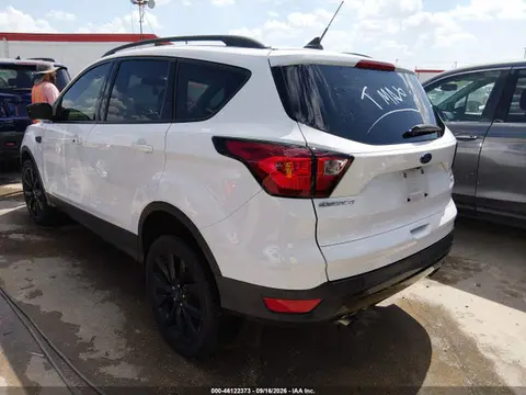 2019 Ford ESCAPE SE VIN 1FMCU0GD8KUA40926 фото 3