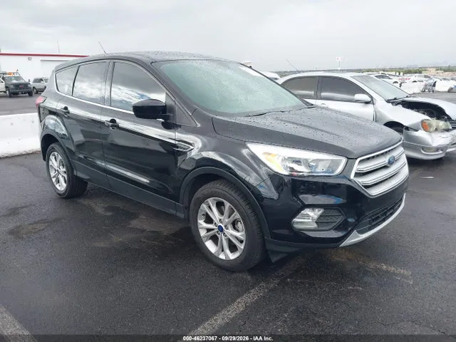 2019 Ford ESCAPE SE VIN 1FMCU0GD1KUB86522 фото 1