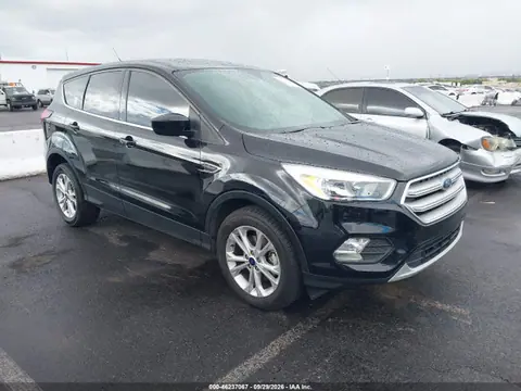2019 Ford ESCAPE SE VIN 1FMCU0GD1KUB86522 фото 1