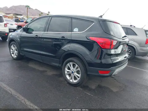 2019 Ford ESCAPE SE VIN 1FMCU0GD1KUB86522 фото 3