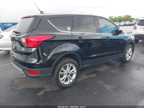 2019 Ford ESCAPE SE VIN 1FMCU0GD1KUB86522 фото 4