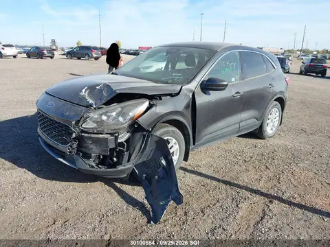 2020 Ford ESCAPE SE VIN 1FMCU9G62LUA02597 фото 2