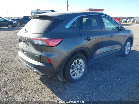 2020 Ford ESCAPE SE VIN 1FMCU9G62LUA02597 фото 4