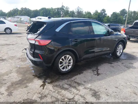 2020 Ford ESCAPE SE VIN 1FMCU0G64LUA52770 фото 4