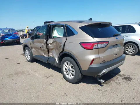 2020 Ford ESCAPE SE VIN 1FMCU9G62LUC19860 фото 3