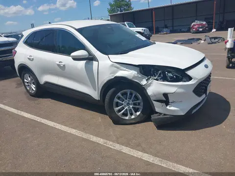 1FMCU0G60LUA23394 — 2020 Ford Escape SE, Передняя часть справа (Right Front), фото до ремонта