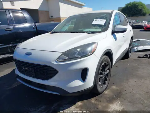 2020 Ford ESCAPE SE VIN 1FMCU0G61LUA46179 фото 2