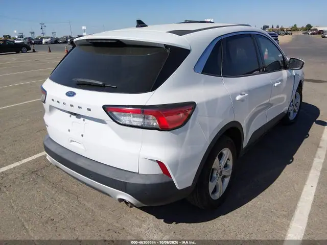 1FMCU0G63MUA07739 — 2021 Ford Escape SE, фото 4 с аукциона IAAI 14.10.2026, Передняя часть справа