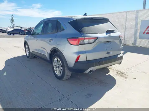 2022 Ford ESCAPE SE VIN 1FMCU0BZ1NUA66579 фото 3