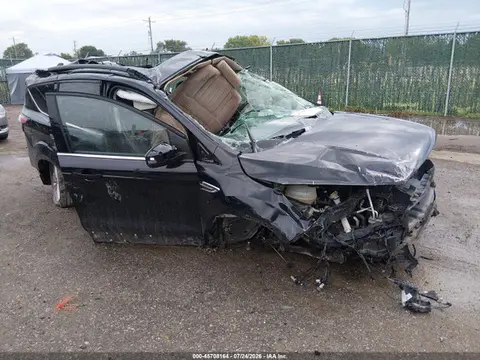 1FMCU9HD5JUA93553 — 2018 Ford Escape SEL, Повреждения со всех сторон (All Over), фото до ремонта