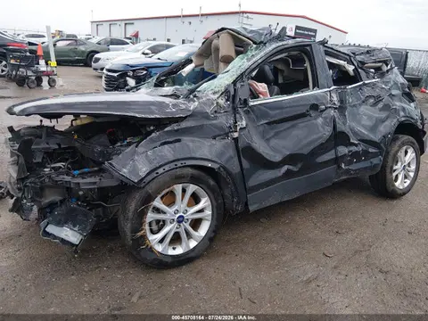 2018 Ford ESCAPE SEL VIN 1FMCU9HD5JUA93553 фото 2