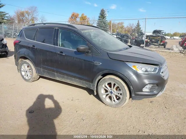 1FMCU9HD9KUB37457 — 2019 Ford Escape SEL, Передняя часть слева (Left Front), фото до ремонта