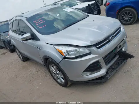 1FMCU0J9XEUE25333 — 2014 Ford Escape Titanium, Передняя часть (Front & Rear), фото до ремонта
