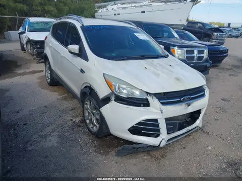 1FMCU0J97EUC56985 — 2014 Ford Escape Titanium, Естественный износ (Normal Wear & Tear), фото до ремонта