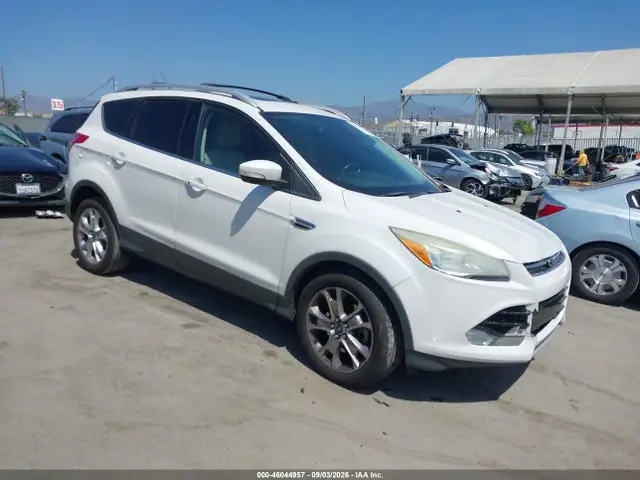 1FMCU0J91EUA77194 — 2014 Ford Escape Titanium, Передняя часть (Front End), фото до ремонта