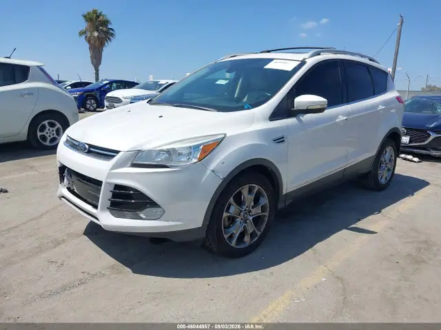 1FMCU0J91EUA77194 — 2014 Ford Escape Titanium, фото 2 с аукциона IAAI 30.09.2026, Передняя часть