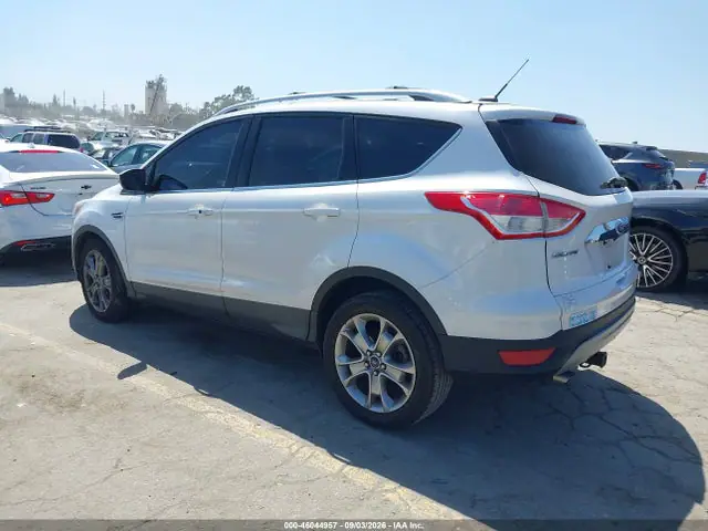 1FMCU0J91EUA77194 — 2014 Ford Escape Titanium, фото 3 с аукциона IAAI 30.09.2026, Передняя часть