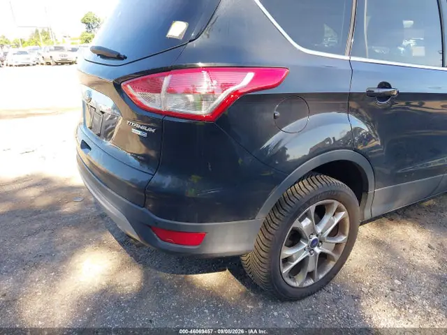 1FMCU9J98EUC97419 — 2014 Ford Escape Titanium, фото 4 с аукциона IAAI 02.10.2026, Естественный износ