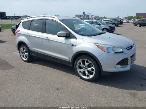 1FMCU9J93FUA08772 — 2015 Ford Escape Titanium, Задняя часть (Rear), фото до ремонта