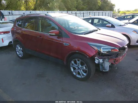 1FMCU0JX9GUA24664 — 2016 Ford Escape Titanium, Передняя часть (Front End), фото до ремонта