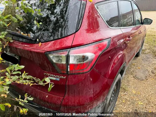 2017 Ford Escape Titanium VIN 1FMCU9J98HUB69928 фото 4