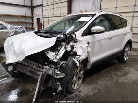 2019 Ford Escape Titanium VIN 1FMCU9J98KUA19549 фото 2
