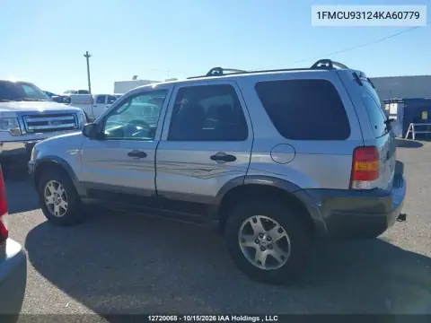 1FMCU93124KA60779 — 2004 Ford Escape, Передняя часть, фото до ремонта