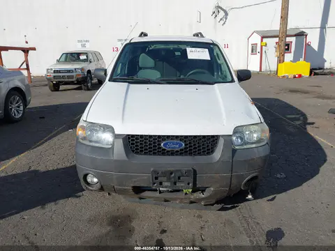 2007 Ford Escape Hybrid VIN 1FMYU59H87KB68072 фото 12